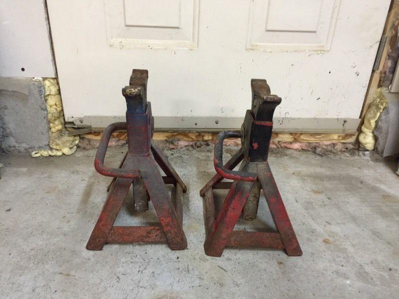 Car Stands