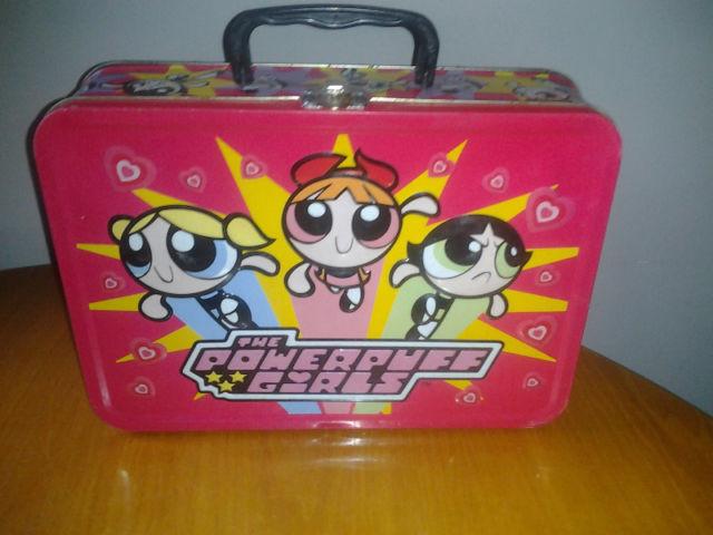 the Power Puff Girls metal lunch box Vintage