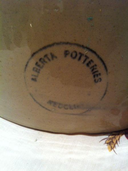 Antique 5 gallon crock pot