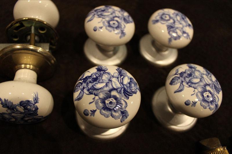 4 Sets of White With Blue Flower Ceramic Door Knobs Set
