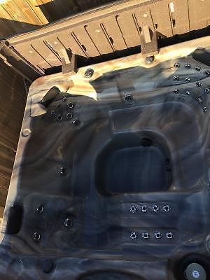 Strong spa 6 person hot tub