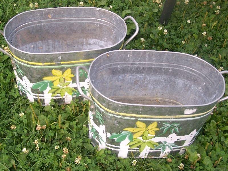 Gardening pots, plant baskets, support etc