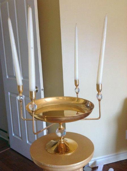 Vase avec chandelle centre-de table plaqué or et crystal