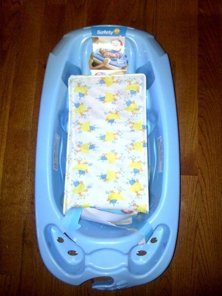 Baby Bath Wash and holder Safety 1st