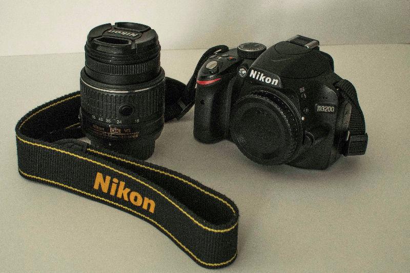 24MP Nikon D3200 Camera: Like new - hardly used