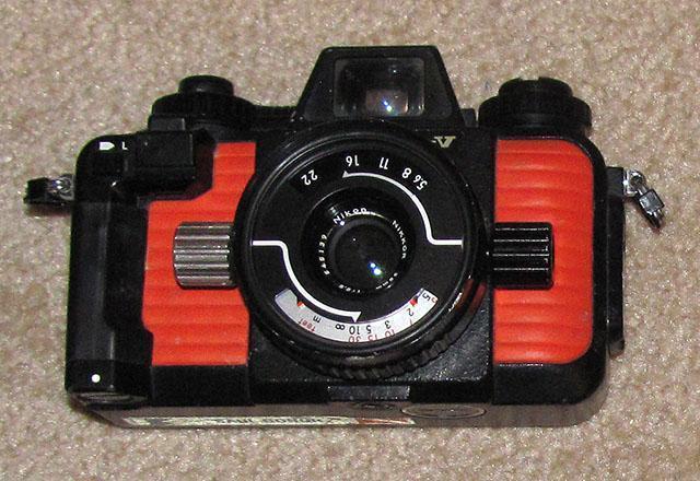 NIkonos V amphibious 35mm film camera with 35mm / f 2.8 lens