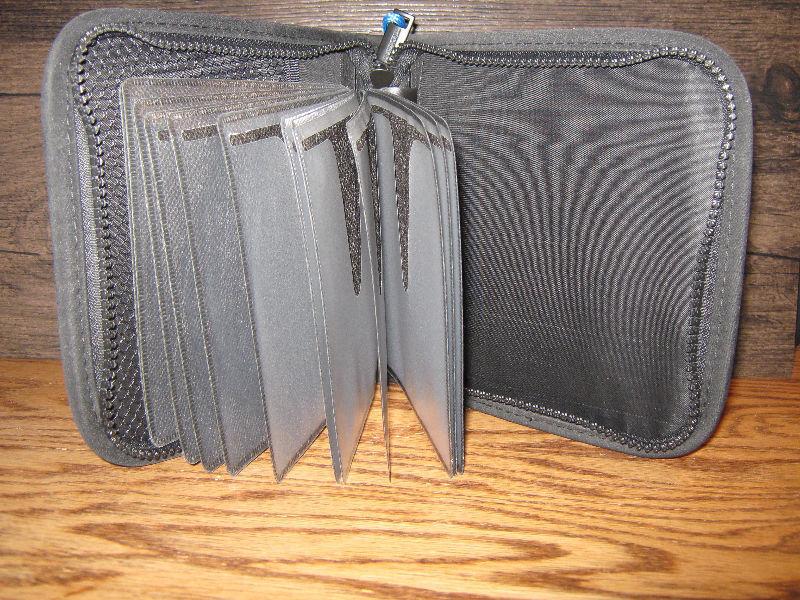 CD/DVD CARRYING CASE
