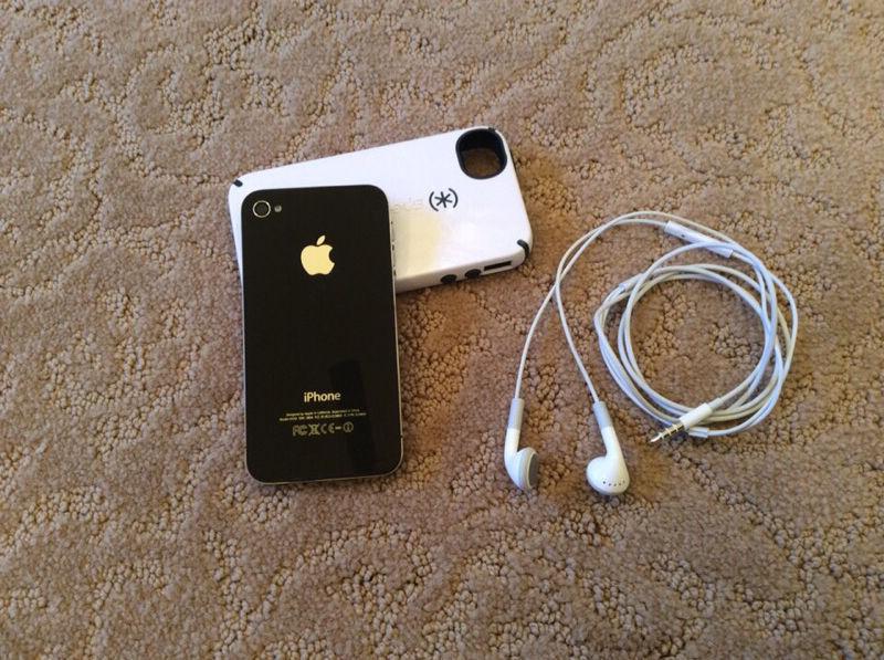 32 g iPhone 4 excellent condition