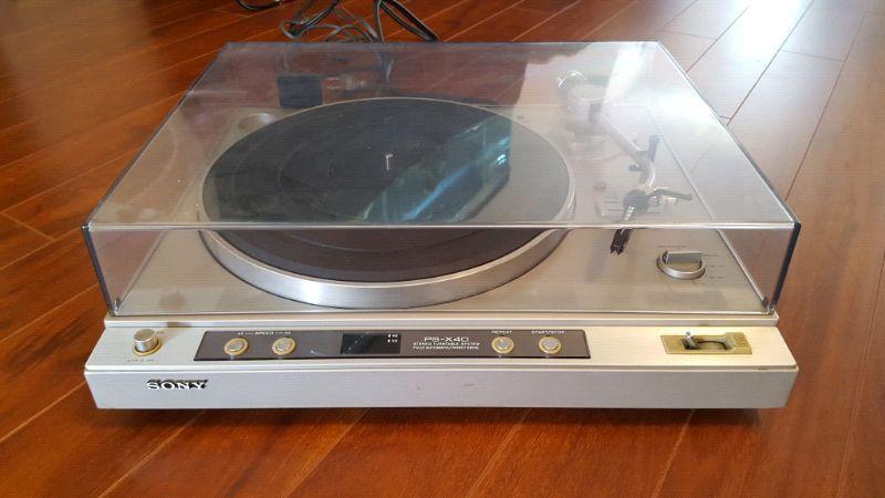 For sale Turntable Sony PS X40