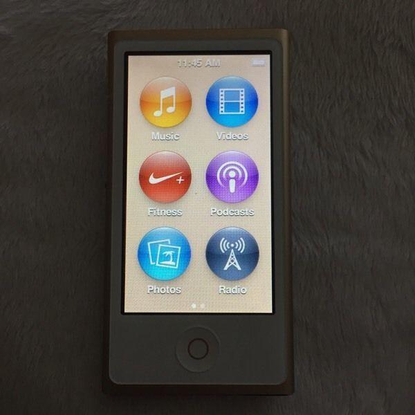 Brand new gold 16gb iPod shuffle 7 generation 70$ obo