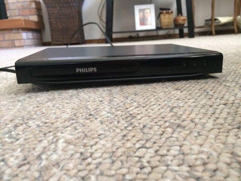 Philips DVD player with remote