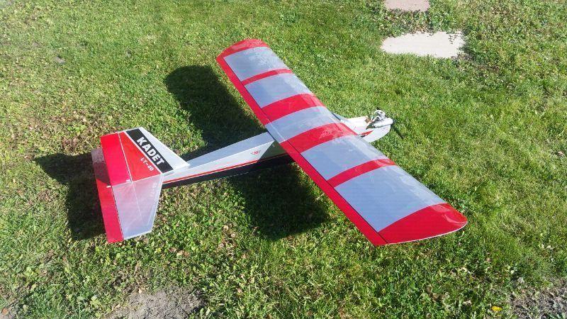 LT-40 Rc airplane and lots of parts! !