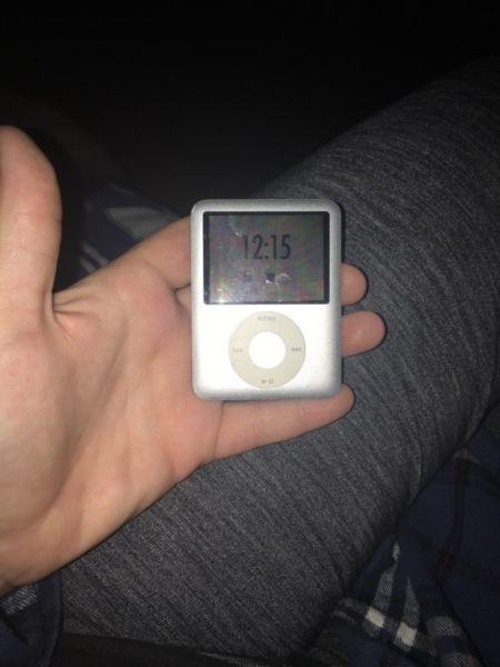 iPod gen 4 Nano 4gb