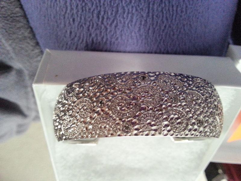 New Women's Stainless Steel Bracelet