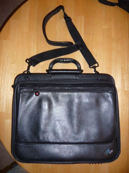 Laptop Case (Leather look)