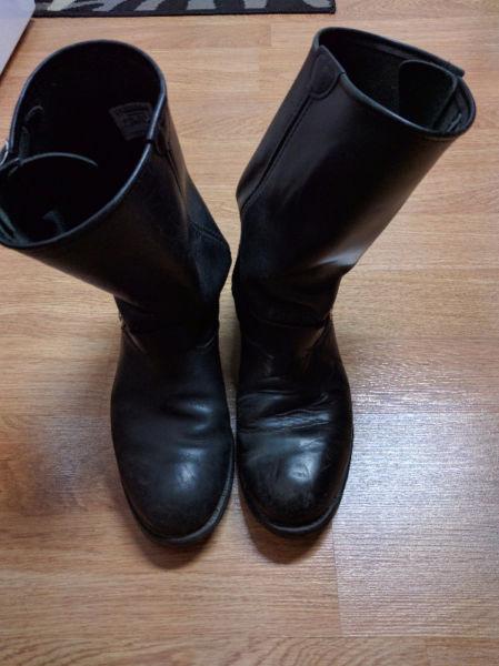 High Quality Men's Size 10.5 Black Boot's