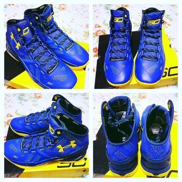 Stephen Curry Shoes! Curry 2's!