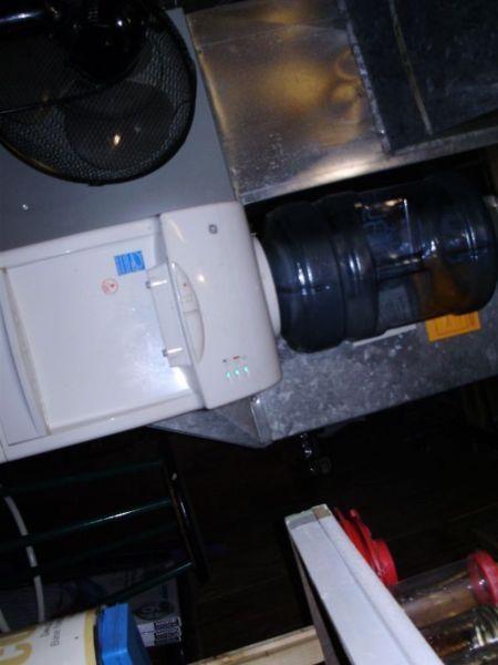 GE Water cooler/heater / dispenser
