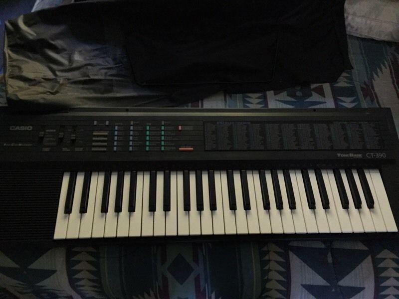 Casio keyboard CT-390 Tone Bank
