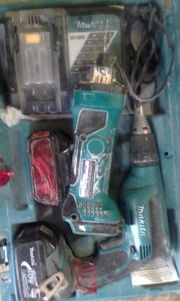 Makita dry wall dril n router two battrys