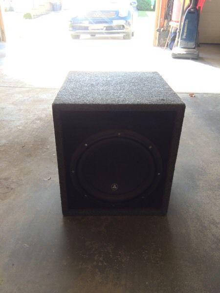 10 inch JL Audio Subwoofer and MTX 400 Watt Amp