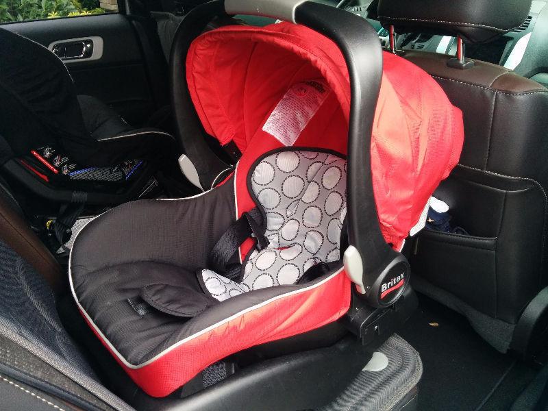 Britax B safe infant car seat w/ base