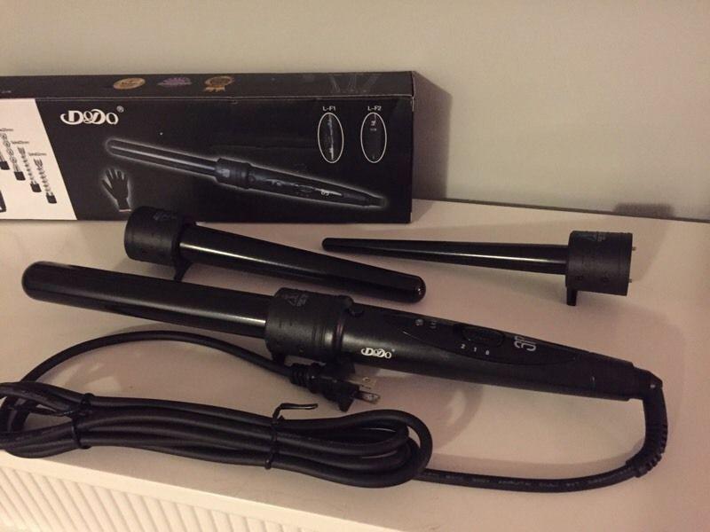 Brand new in the box 3 in 1 hair curling wand