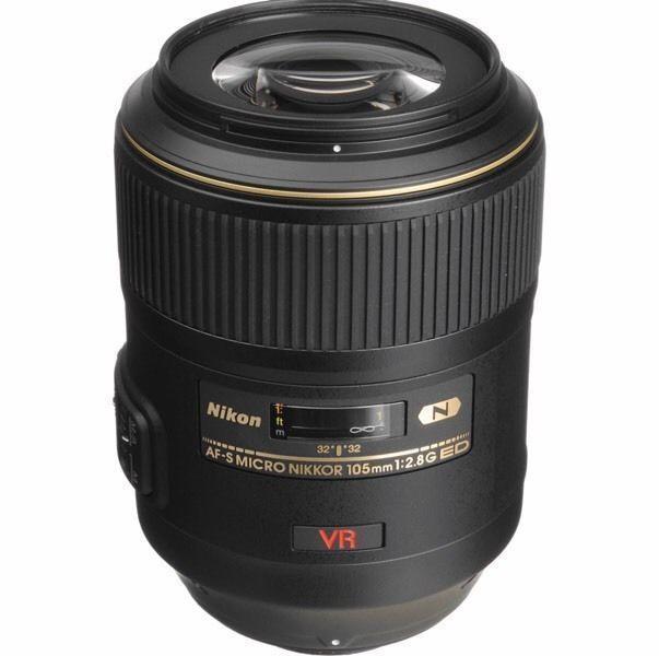 Nikon macro lens 105mm f2.8 VR