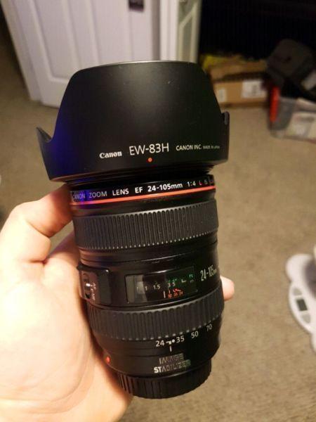Canon 24-105mm f/4 L IS with hood and box