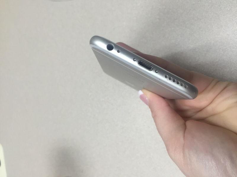 Apple iPhone 6s - 128GB - Silver (Unlocked) Smartphone
