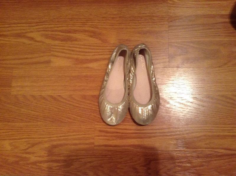 Size 12.5 girl dress shoes