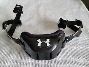 Under Armour Football Chin Cup