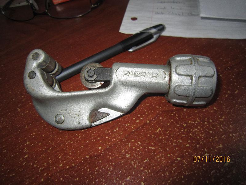 RIDGID Pipe Cutter