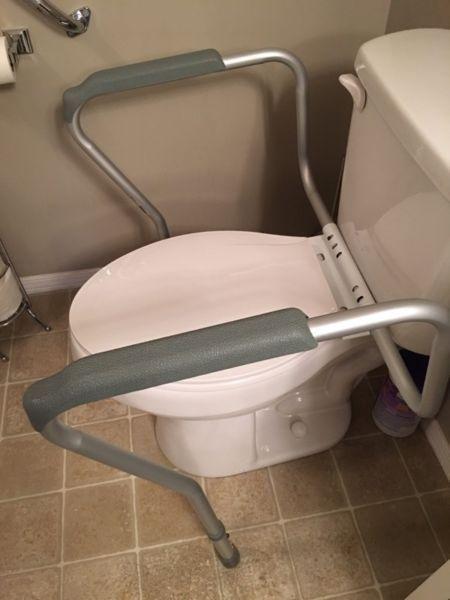 Adjustable Senior toilet safety rail