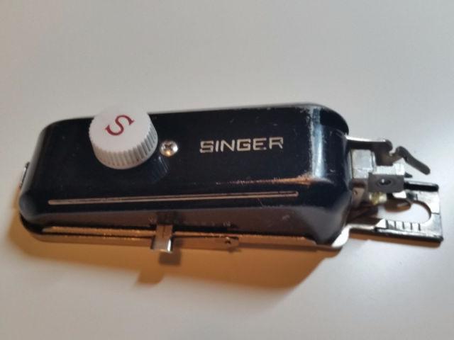 Singer Sewing Machine Buttonholer