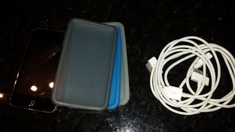 Ipod touch 8gb with charger