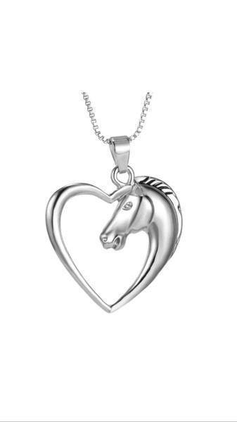 BEAUTIFUL•••••••••HORSE NECKLACE!!!