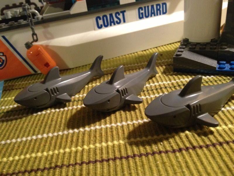 Retired Lego City set #60014: Coast Guard Patrol