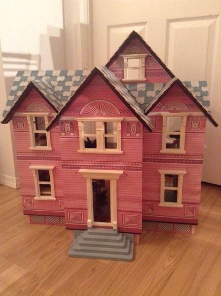 Wanted: Wood dollhouse