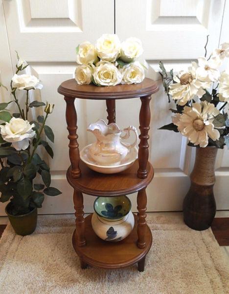 Timeless Beauty! ANTIQUE 3-Tier MAHOGANY Side Table