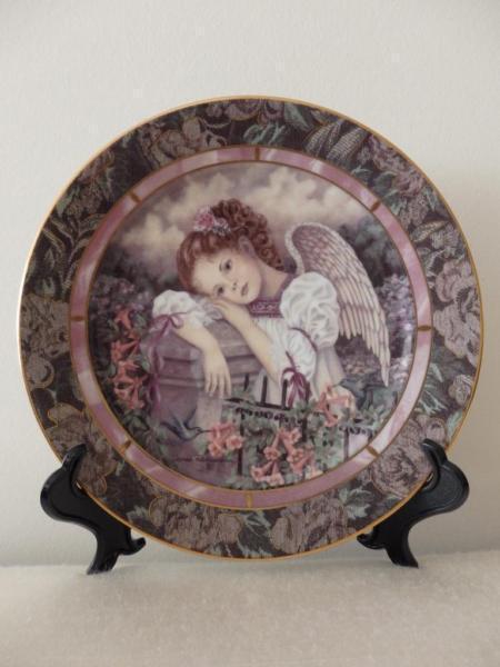 'ANGEL' Bradford Exchange Collector Plates (Set of 2)