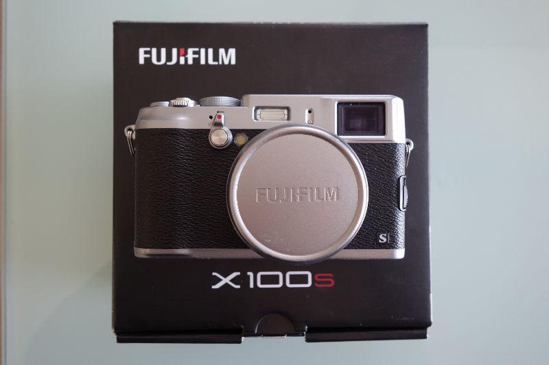 Fuji X100S Gear for Sale - X100S, TCL-X100 and EF-X20