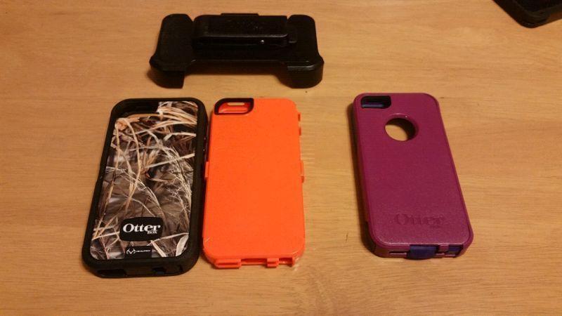 2 Otterbox iphone cases