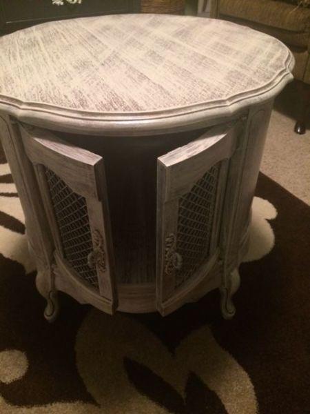 Vintage small coffee table/ side table