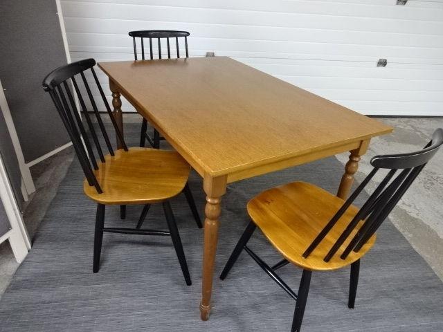 Mid Century Farmhouse table/chairs