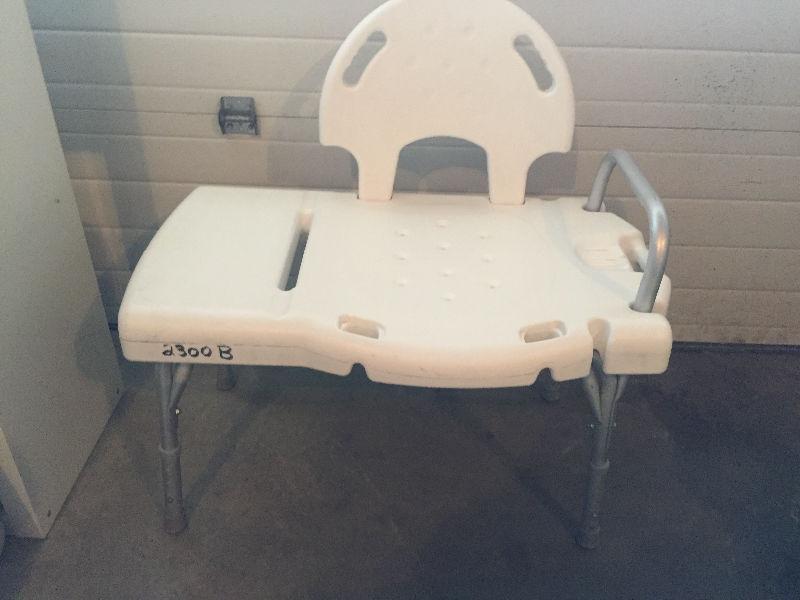 Adjustable extra wide Bathtub/ shower chair for sale