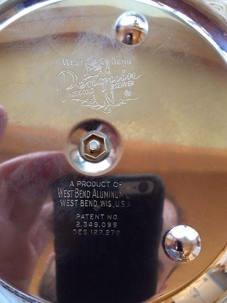 WESTBEND Deco Penguin Bakelite Hot/Cold Sever