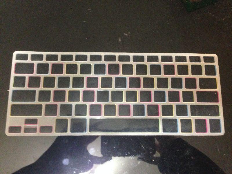 Apple Wireless Keyboard Cover - Rainbow