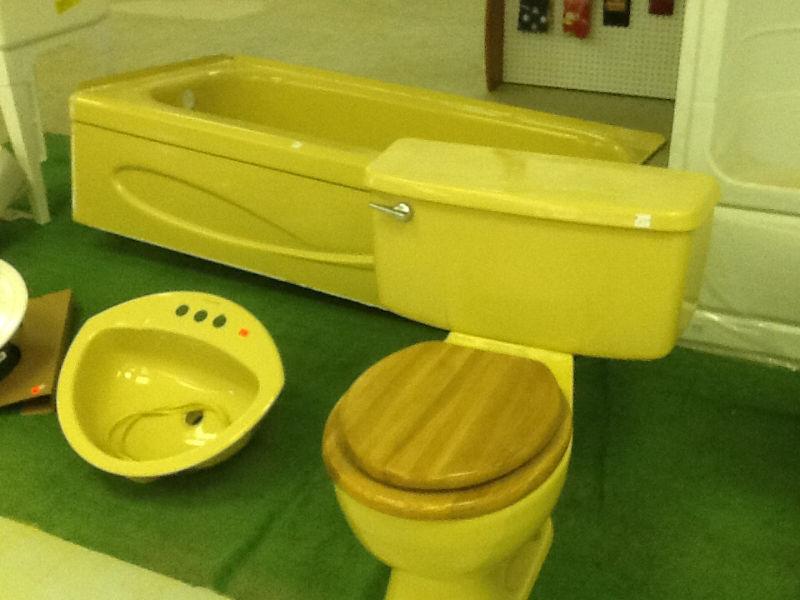 TUB - TOILET - SINK