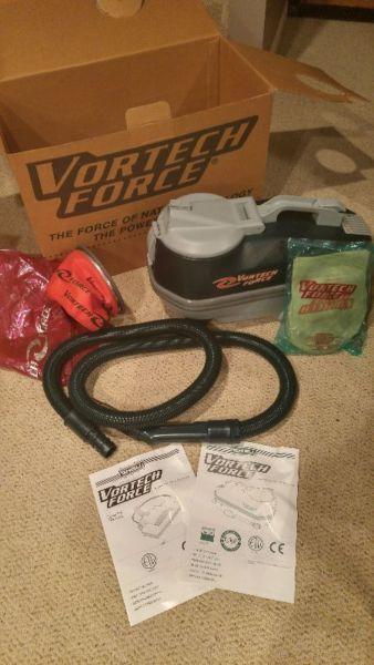Vortech Force vacuum - almost new in box!